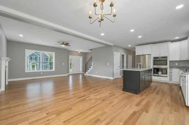 6 Shelburne Lane, Concord, NH 03301