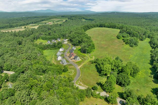 6 Shelburne Lane, Concord, NH 03301