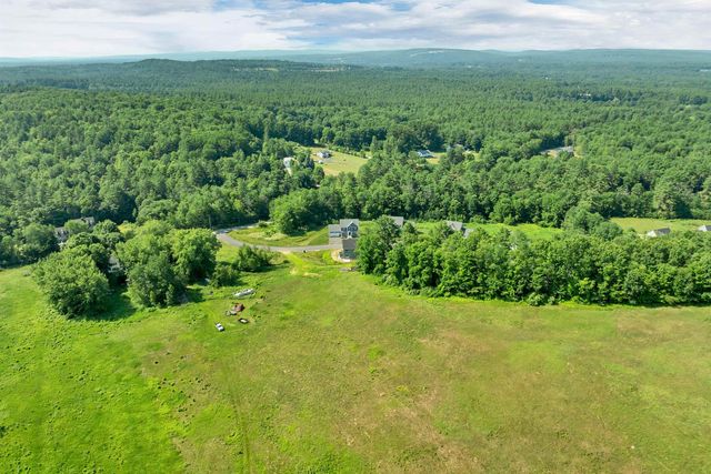 6 Shelburne Lane, Concord, NH 03301