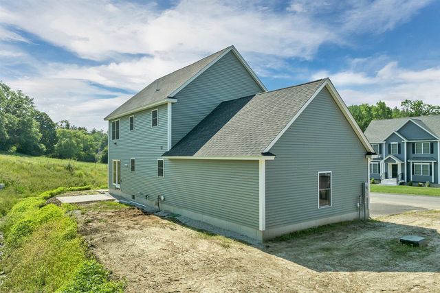 6 Shelburne Lane, Concord, NH 03301