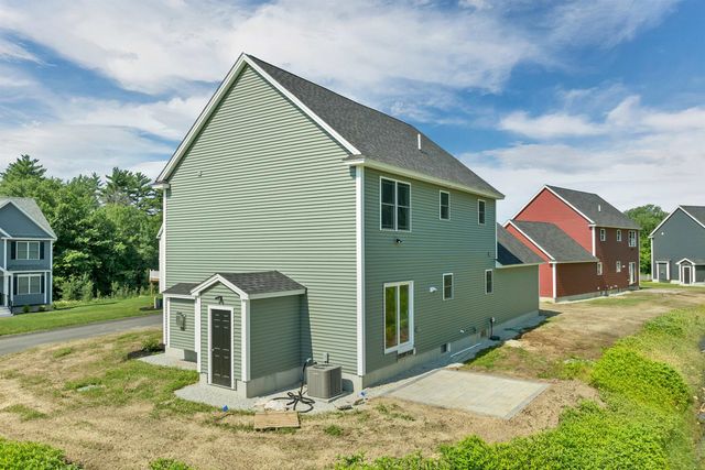 6 Shelburne Lane, Concord, NH 03301