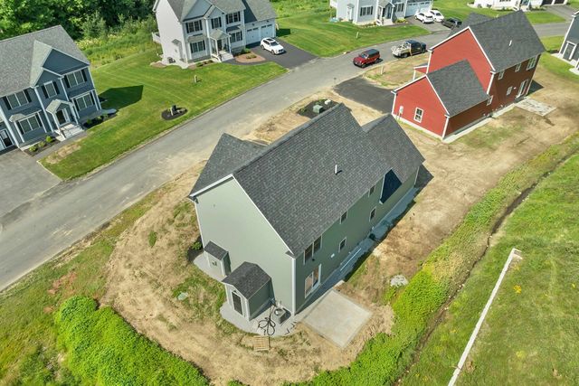 6 Shelburne Lane, Concord, NH 03301