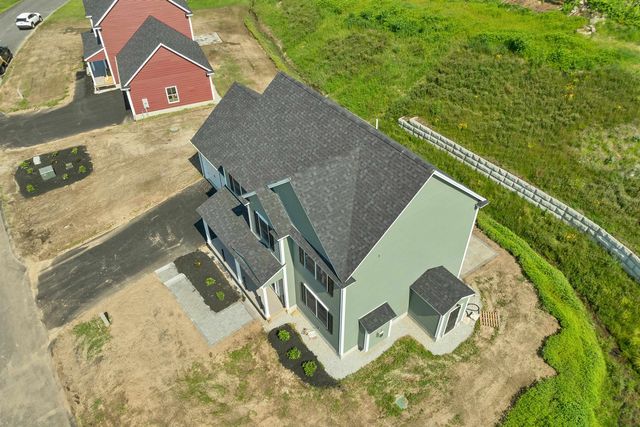 6 Shelburne Lane, Concord, NH 03301