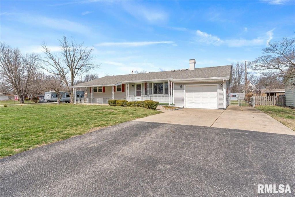 139 WILLOW Road, Rochester, IL 62563