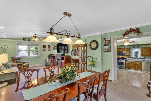 213 Whittier St, Vandergrift, PA 15690