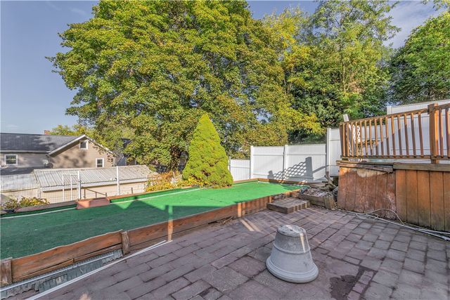 213 Whittier St, Vandergrift, PA 15690