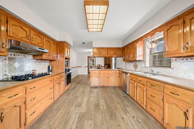 27530 Intracoastal Rd, Plaquemine, LA 70764