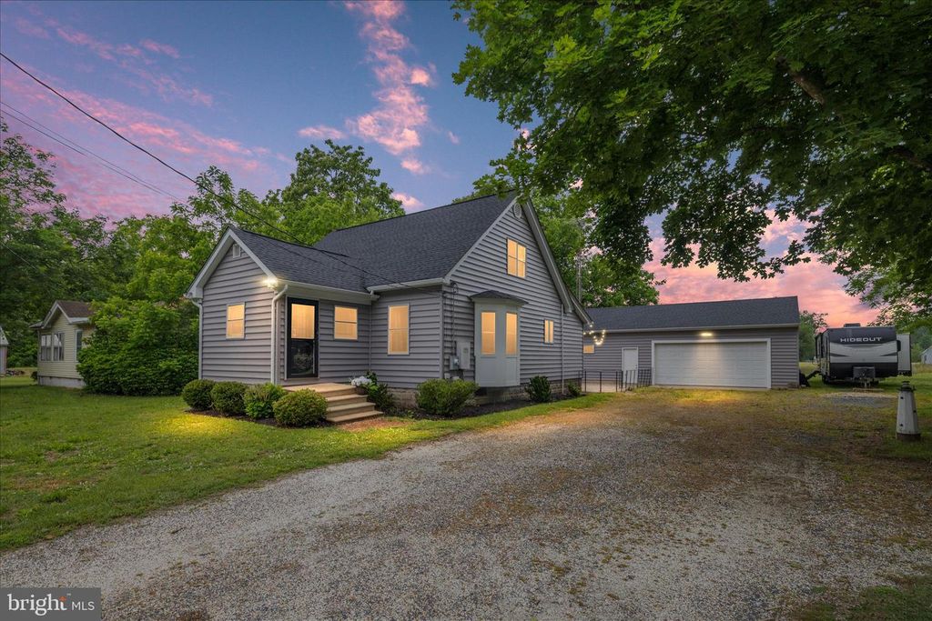 Image 1 of property listing at 11994 CORDOVA RD, Cordova, MD 21625