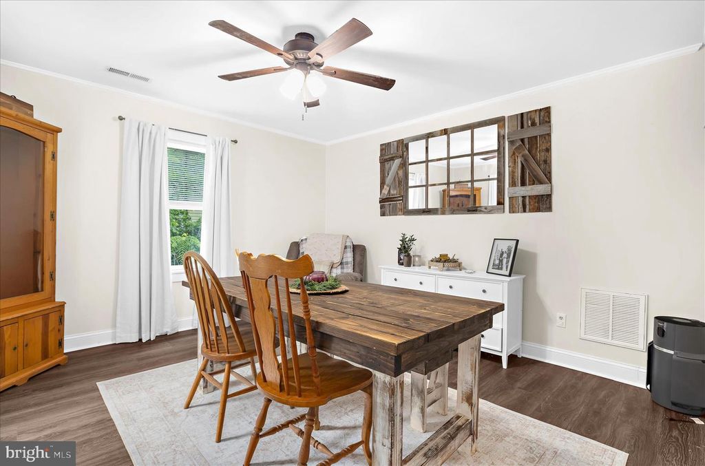 Image 13 of property listing at 11994 CORDOVA RD, Cordova, MD 21625