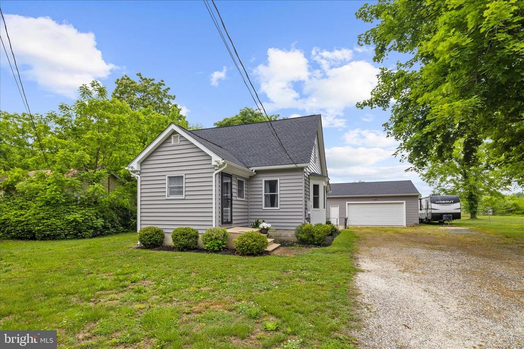 Image 3 of property listing at 11994 CORDOVA RD, Cordova, MD 21625
