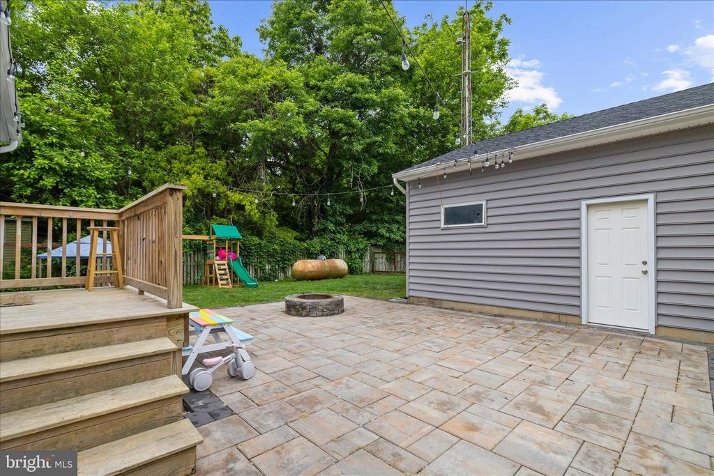 Image 31 of property listing at 11994 CORDOVA RD, Cordova, MD 21625