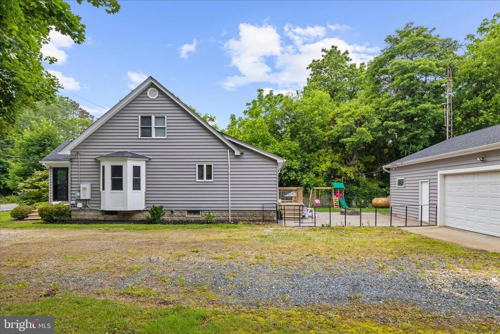 Image 32 of property listing at 11994 CORDOVA RD, Cordova, MD 21625