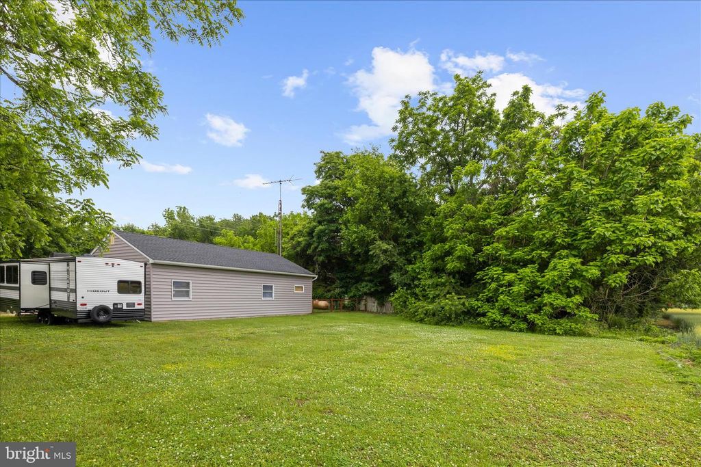 Image 35 of property listing at 11994 CORDOVA RD, Cordova, MD 21625