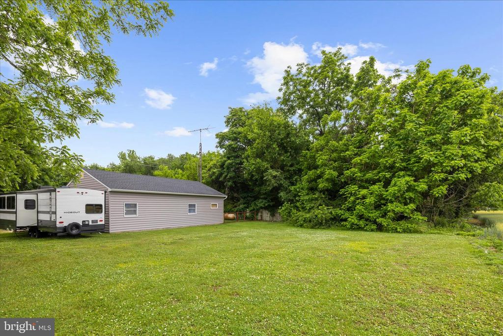 Image 36 of property listing at 11994 CORDOVA RD, Cordova, MD 21625