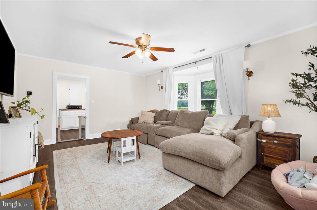 Image 8 of property listing at 11994 CORDOVA RD, Cordova, MD 21625