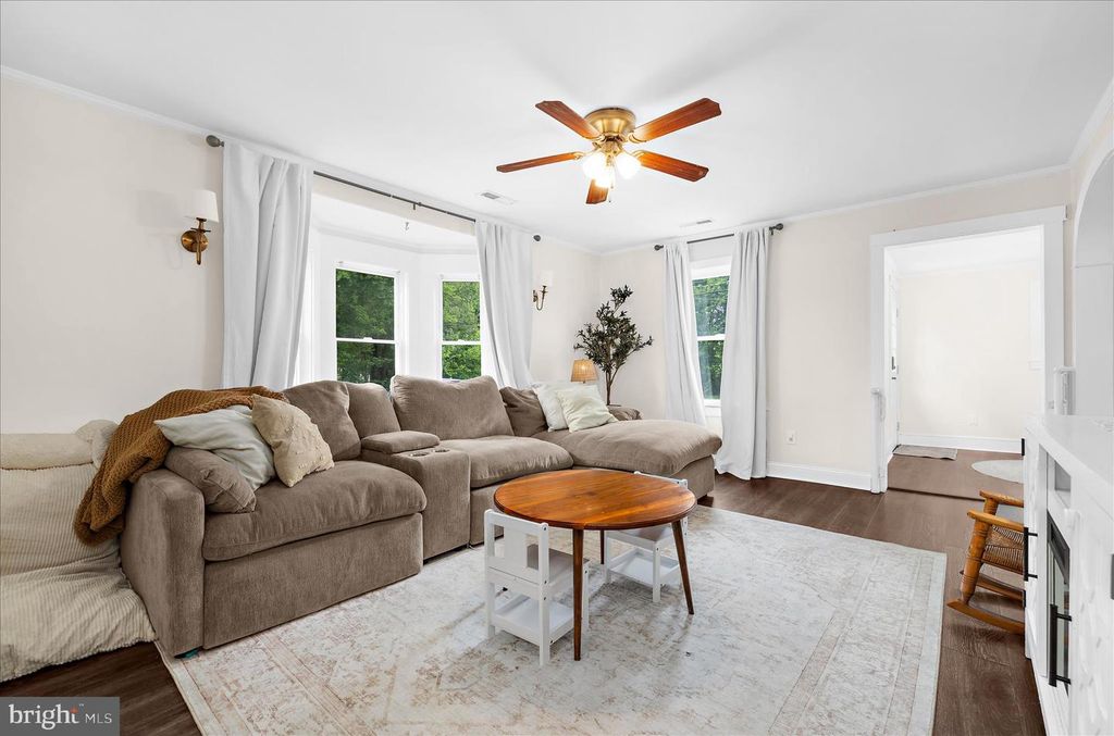 Image 9 of property listing at 11994 CORDOVA RD, Cordova, MD 21625