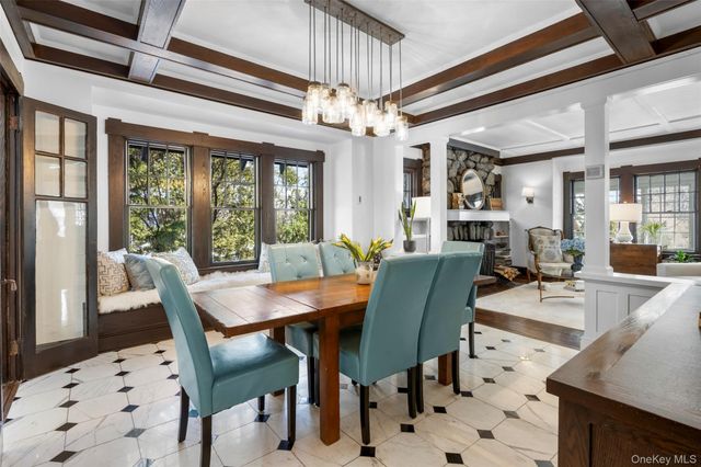 30 Myrtle Boulevard, Larchmont, NY 10538