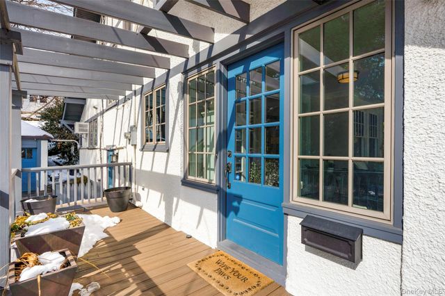 30 Myrtle Boulevard, Larchmont, NY 10538