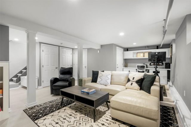 30 Myrtle Boulevard, Larchmont, NY 10538