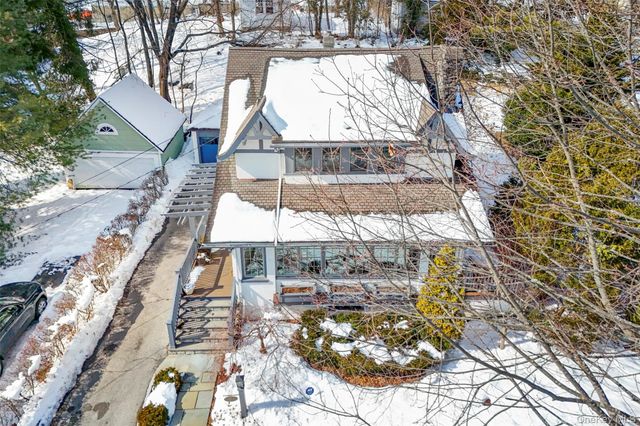 30 Myrtle Boulevard, Larchmont, NY 10538