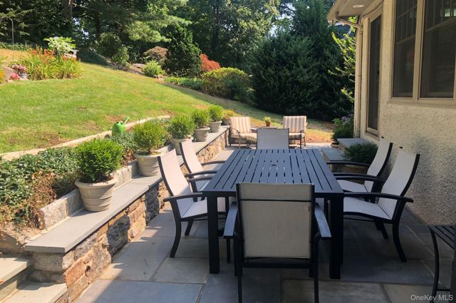 30 Myrtle Boulevard, Larchmont, NY 10538