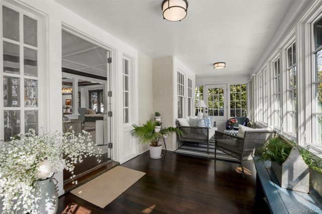 30 Myrtle Boulevard, Larchmont, NY 10538