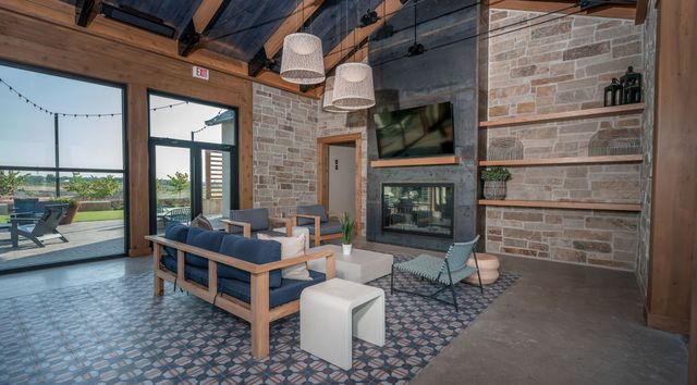 916 River Sky Road, Lavon, TX 75166