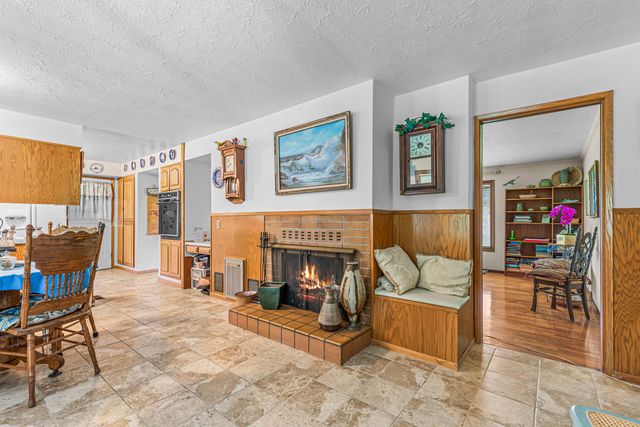 1925 Stratford Avenue, Medford, OR 97504