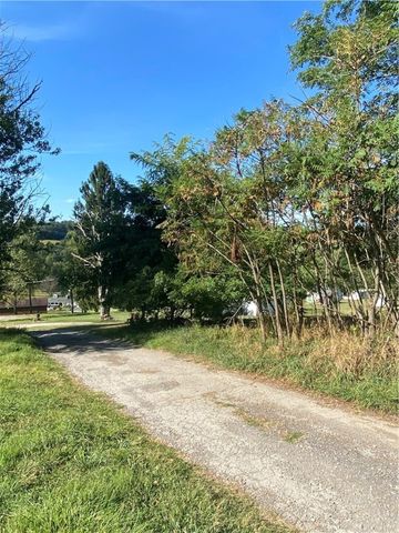 1227 S Hewitt Ave, Canton Twp, PA 15301