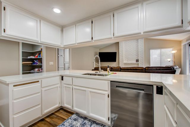 1242 Busselton Way, El Dorado Hills, CA 95762