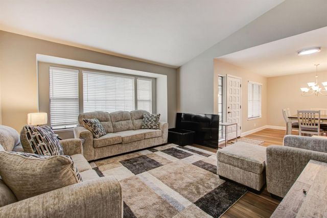 1242 Busselton Way, El Dorado Hills, CA 95762