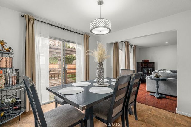 807 E Laurel Oak 46, Azusa, CA 91702