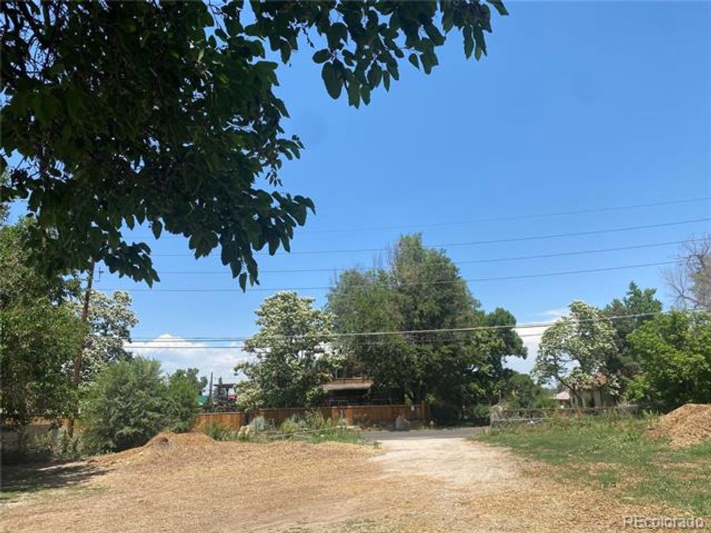 2872 W 55th Avenue, Denver, CO 80221