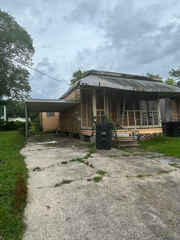 921 Napoleon St, Baton Rouge, LA 70802