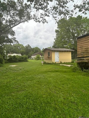 921 Napoleon St, Baton Rouge, LA 70802