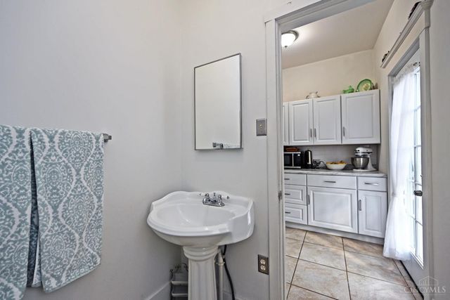 1915 W Fork Road, Cincinnati, OH 45223