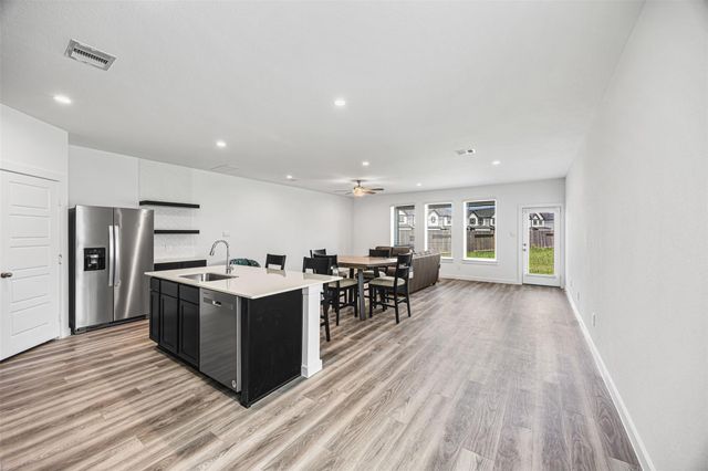 12305 Brandenburg Gate Drive, Houston, TX 77047