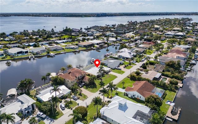 5319 Malibu CT, Cape Coral, FL 33904