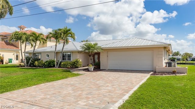 5319 Malibu CT, Cape Coral, FL 33904