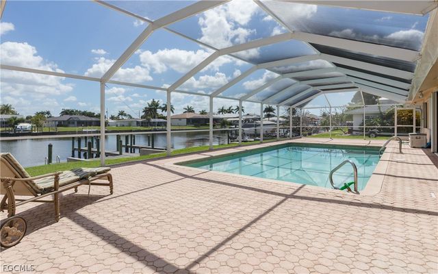 5319 Malibu CT, Cape Coral, FL 33904