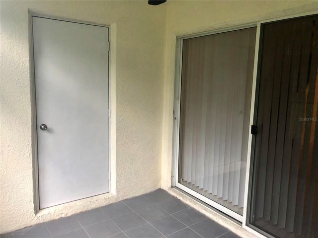 2302 LAKE WOODBERRY CIRCLE, Brandon, FL 33510