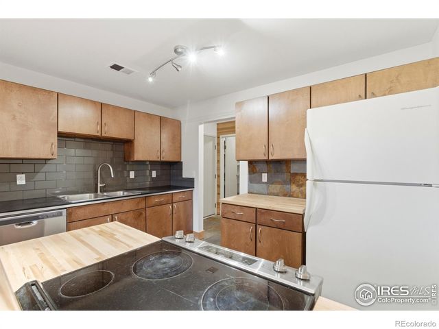 600 Manhattan Drive, Boulder, CO 80303