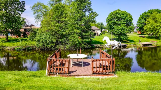 120 S 725 W, Crown Point, IN 46307