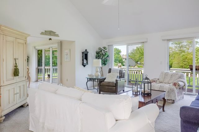 120 S 725 W, Crown Point, IN 46307