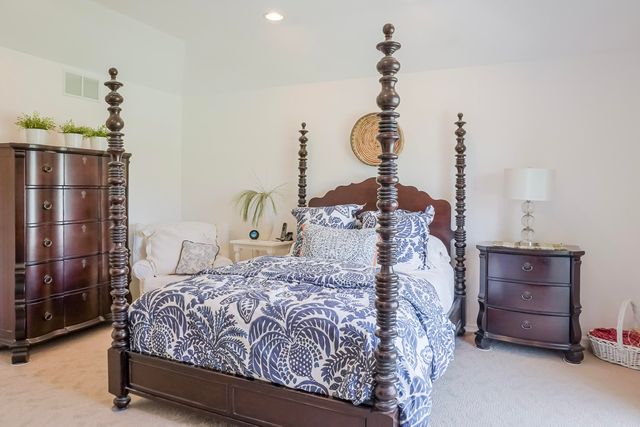 120 S 725 W, Crown Point, IN 46307
