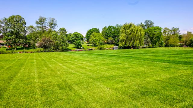 120 S 725 W, Crown Point, IN 46307