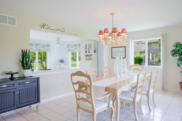 120 S 725 W, Crown Point, IN 46307