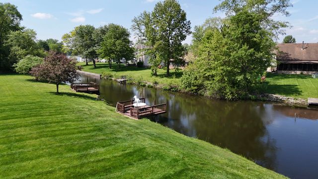 120 S 725 W, Crown Point, IN 46307
