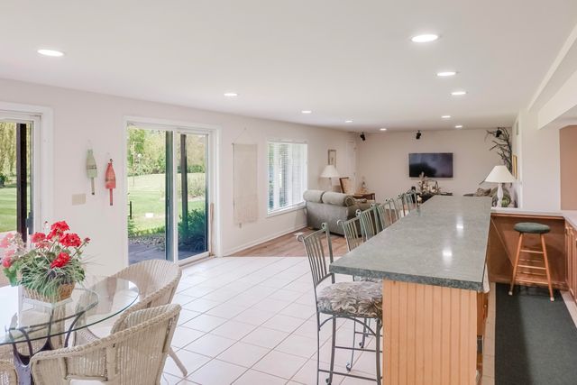 120 S 725 W, Crown Point, IN 46307
