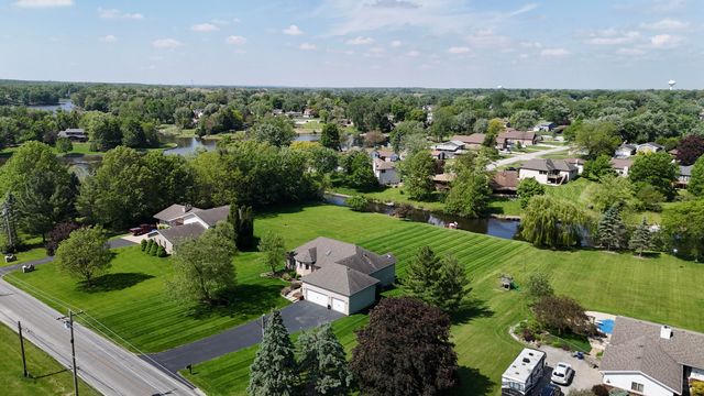 120 S 725 W, Crown Point, IN 46307